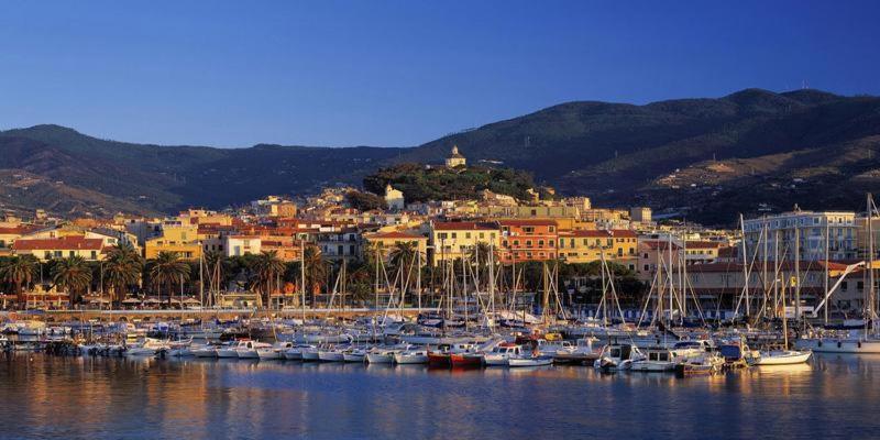 Petit avec classe San Remo Extérieur photo