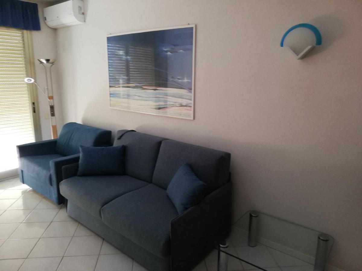 Petit avec classe San Remo Extérieur photo